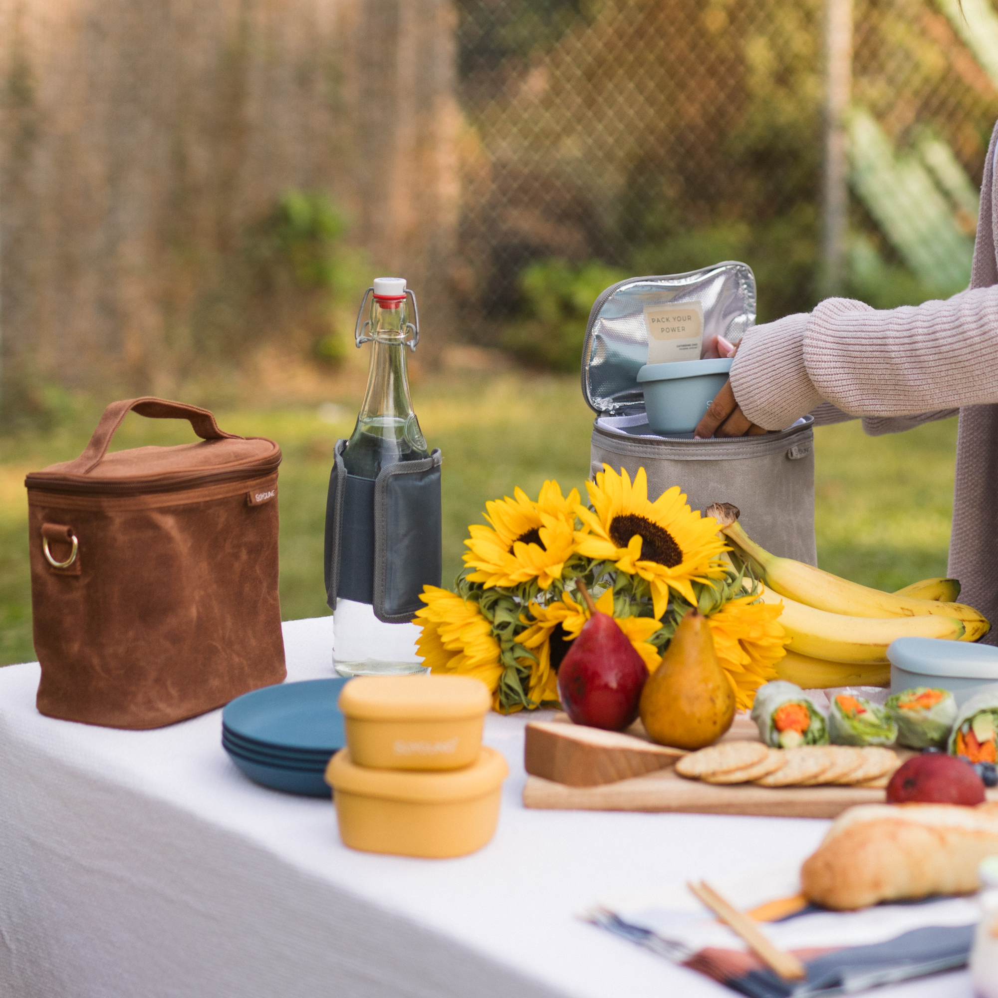 Stone Grey Petite Lunch Poche