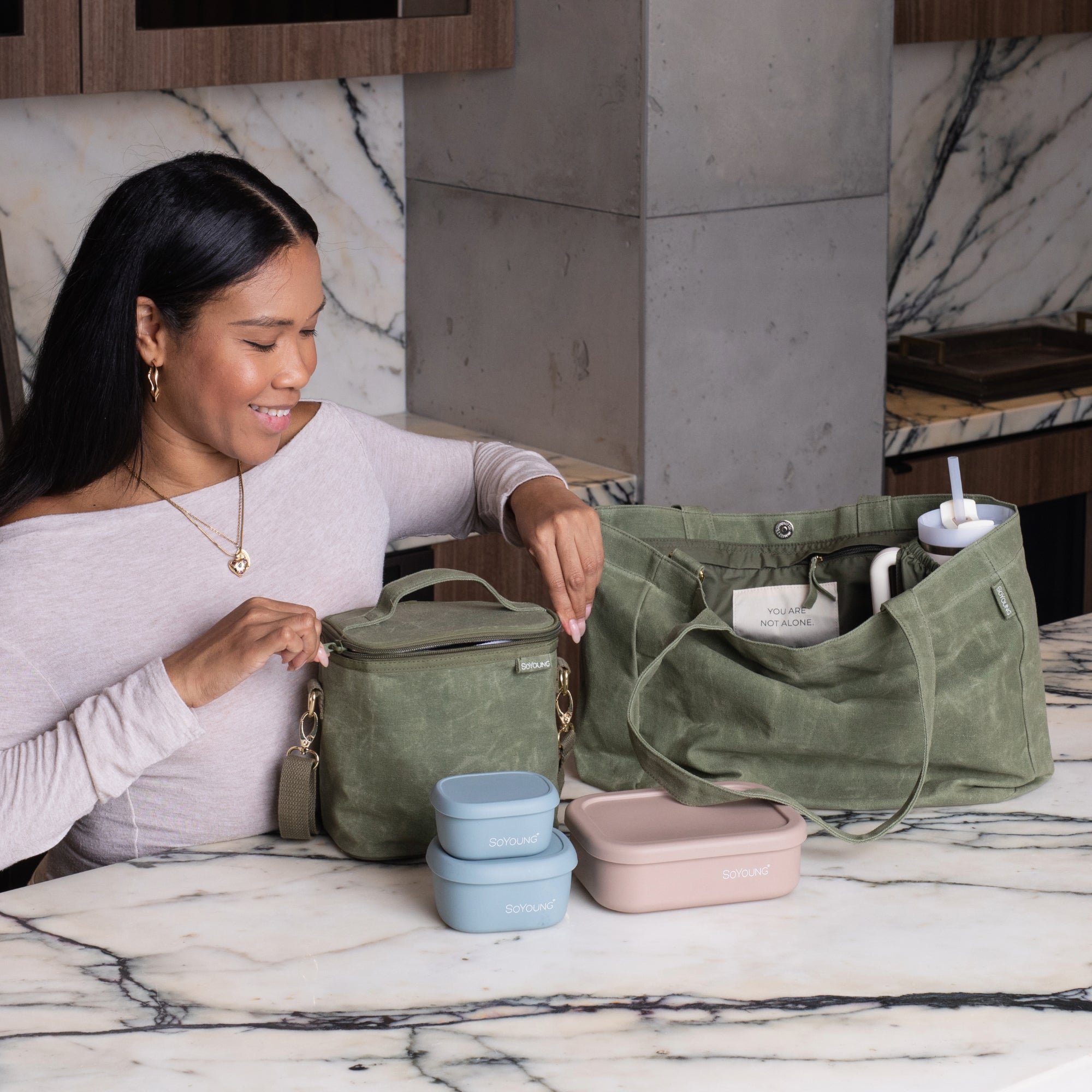 Sage Green Petite Lunch Poche