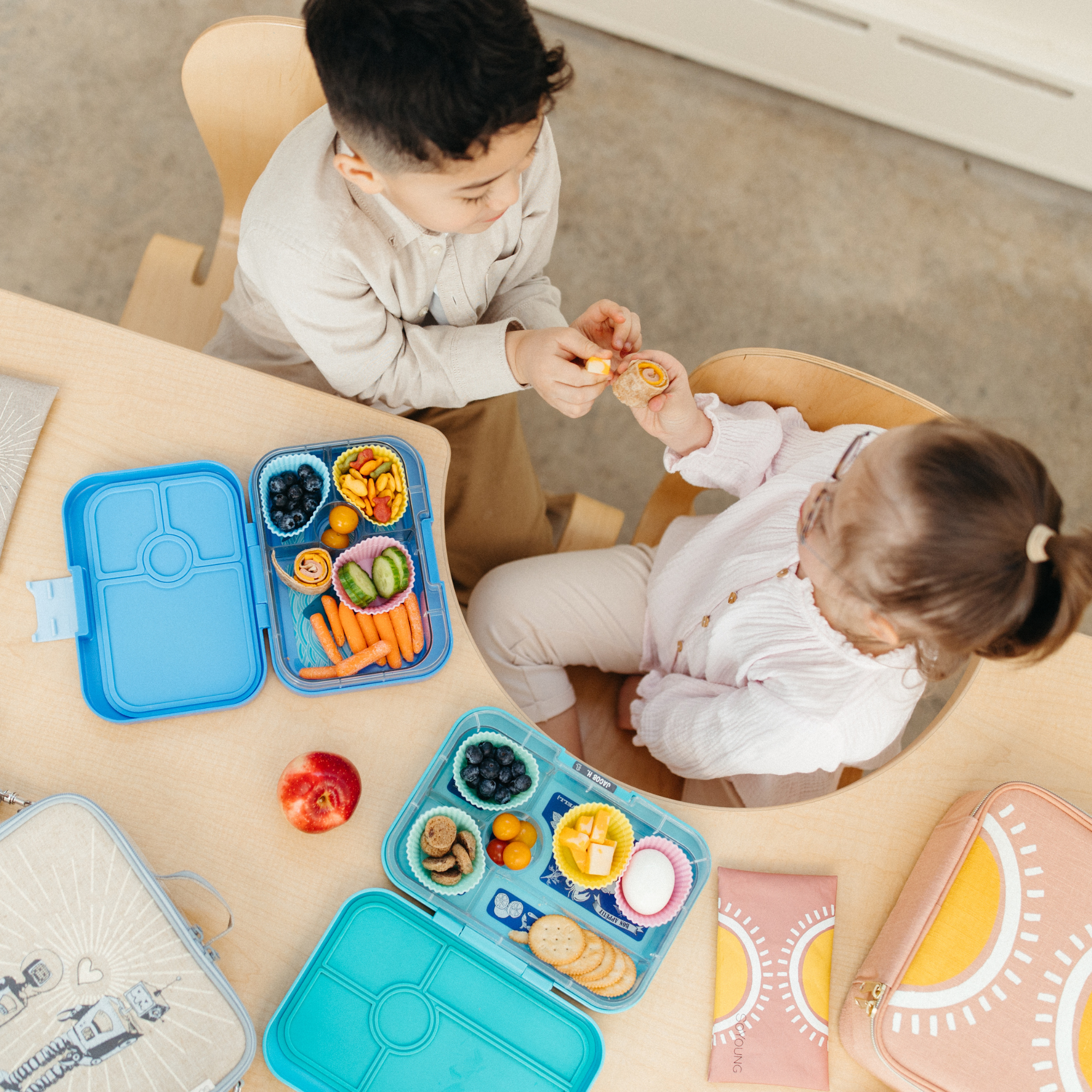 Little Hearts Sage Lunch Box